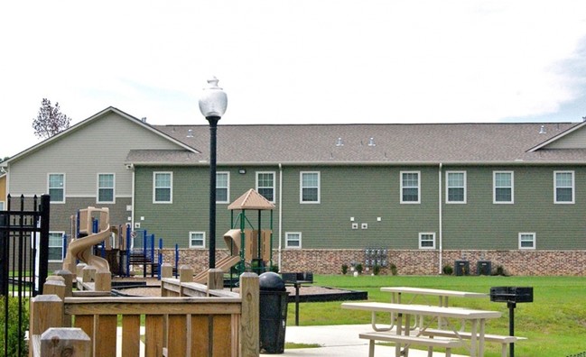 Building Photo - Grace Lake Townhomes