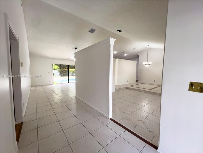 Building Photo - Majestic Way, Boynton Beach, FL 33437 - 3 ...