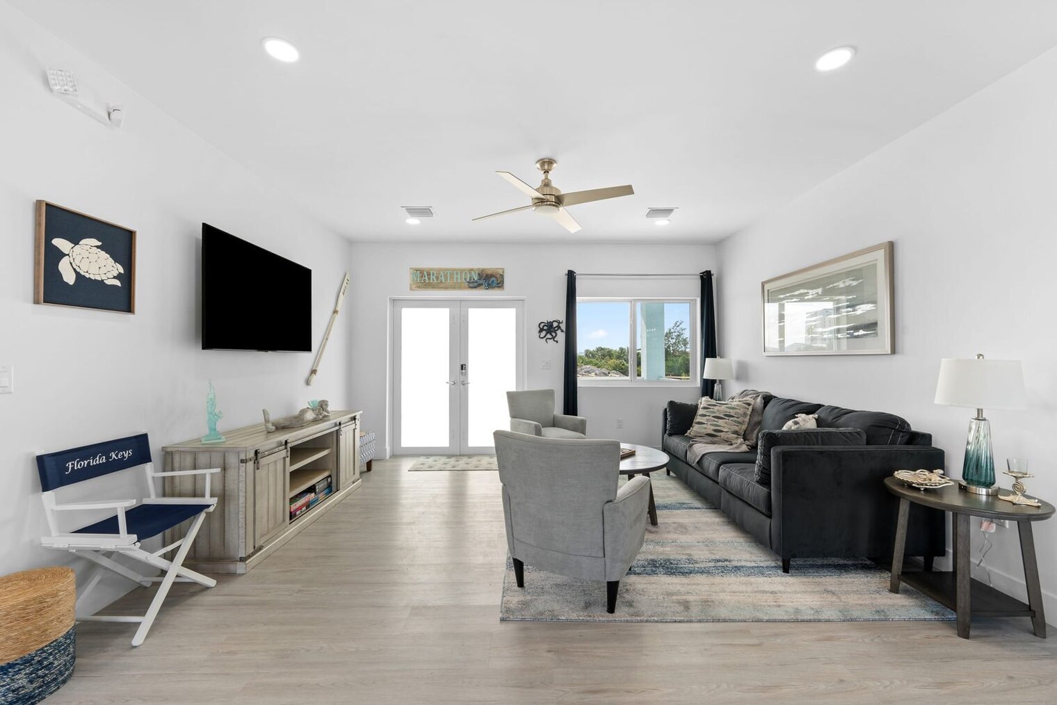 Building Photo - 231 Pescayo Ave