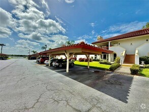 Building Photo - 10500 Village Dr