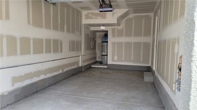 Building Photo - 2842 Matador Red Ave