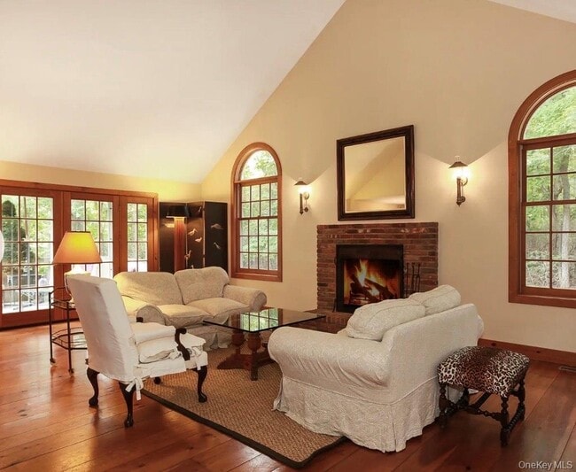 Building Photo - 1008 Middle Line Hwy