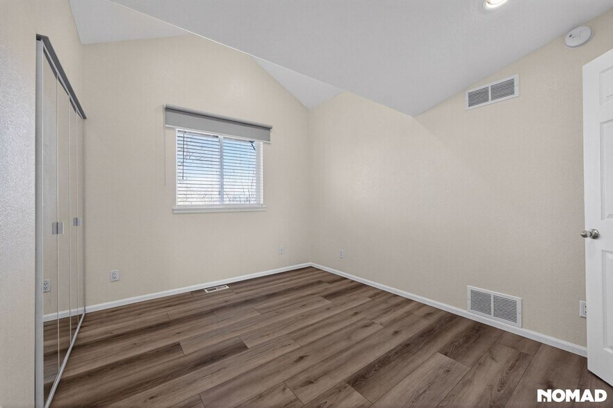 Building Photo - 230 Briggs St