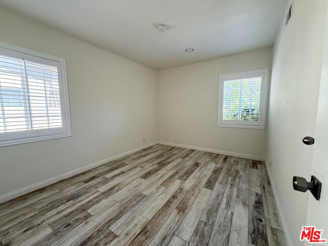 Building Photo - 19023 Cantlay St