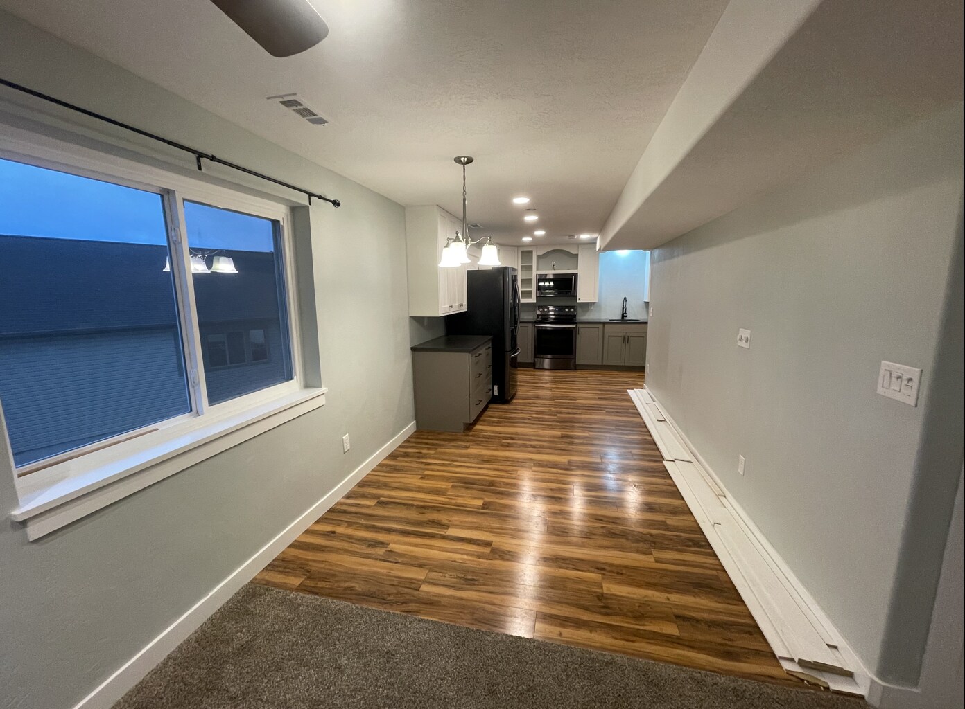 Dining area - 3892 E South Pass Cv