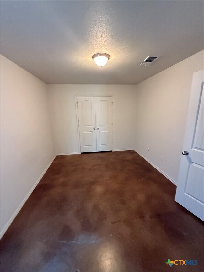 Building Photo - 4405 Texas Rangers Dr