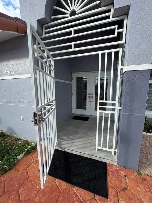 Building Photo - 8701 NW 109th Terrace