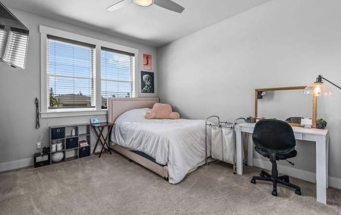 Building Photo - 4575 SW Antelope Ave