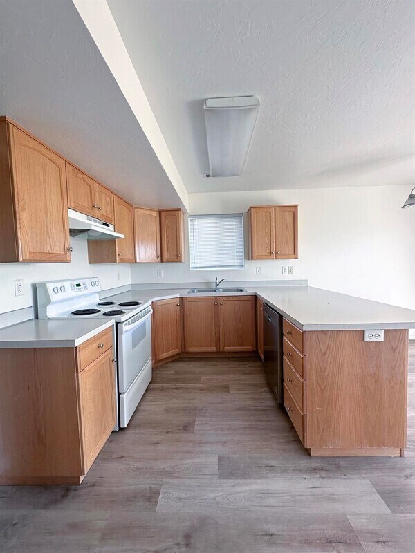 Building Photo - 15090 N 5400 W