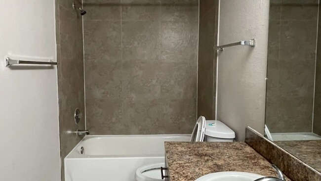 Building Photo - 642 Siesta Key Cir