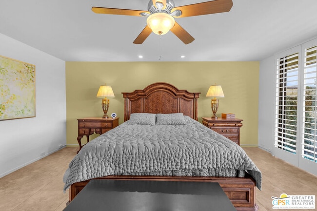 Building Photo - 10 Colgate Dr