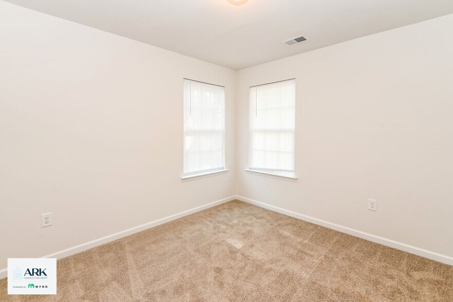 Building Photo - 7129 Plott Rd