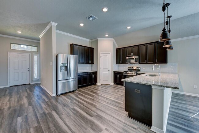 Building Photo - 1012 Trellis Pass