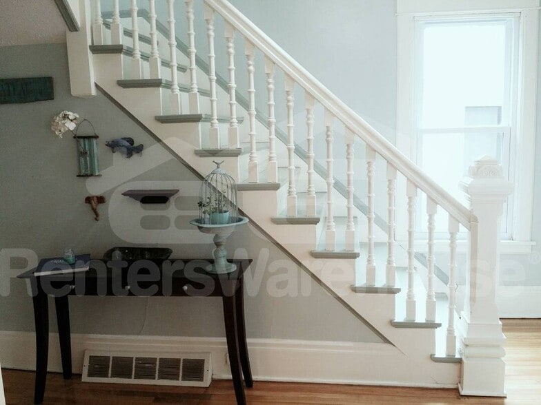 Building Photo - 1303 2nd St