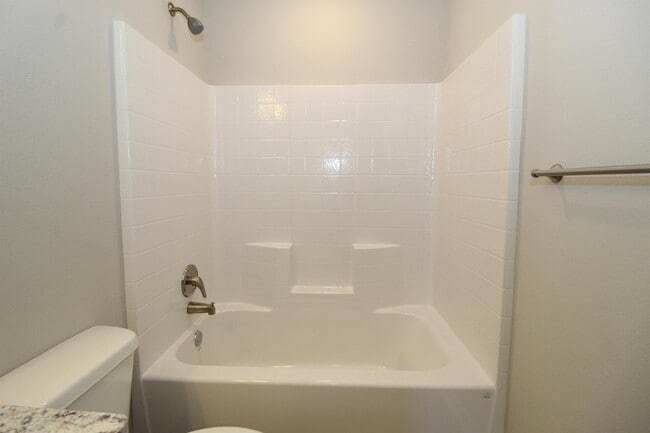 Building Photo - 588 Utah Ave