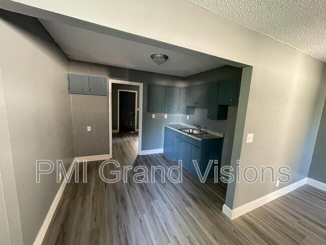 Building Photo - 1343 N Gulick Ave