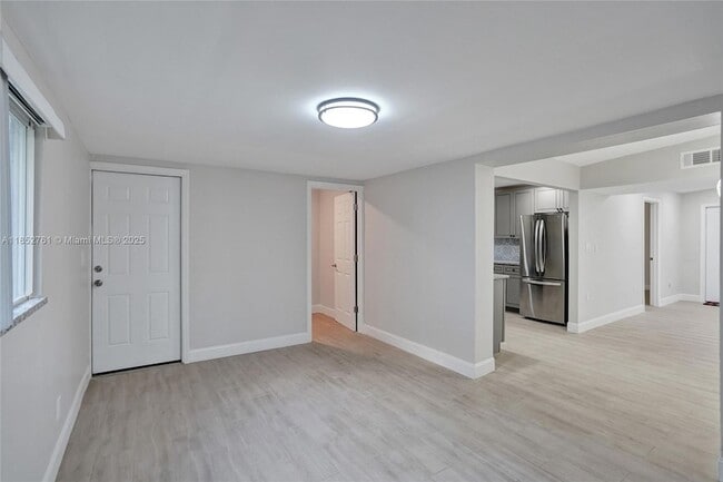 Building Photo - 3800 SW 58th Terrace