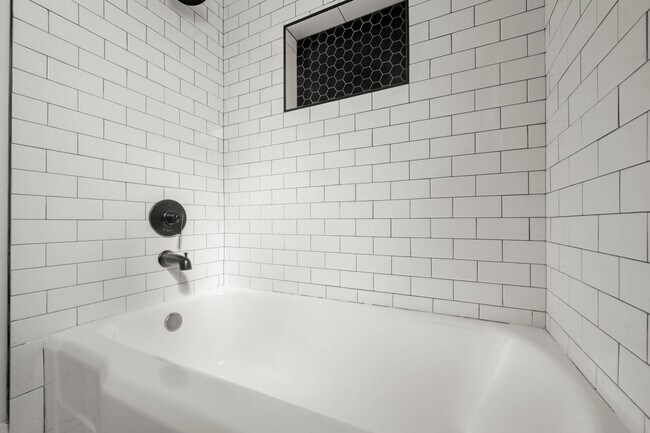 Building Photo - 8819.5 Belford Ave