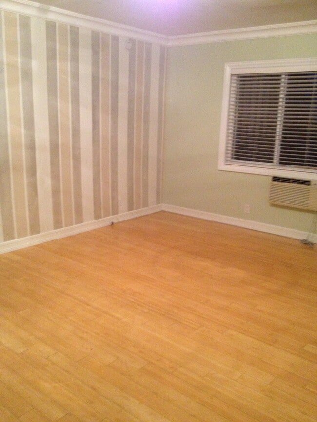 Master Bedroom - 11370 W Sunset Blvd