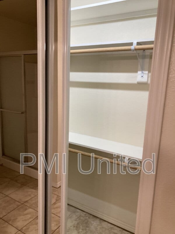 Building Photo - 417 N Bradshaw St