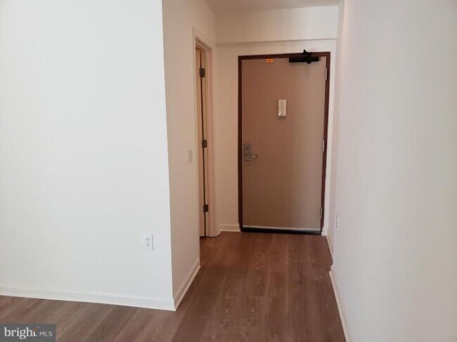 Building Photo - 3221 S Leisure World Blvd