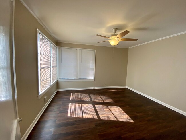 Building Photo - South Highlands Bungalow for Lease | 71104...