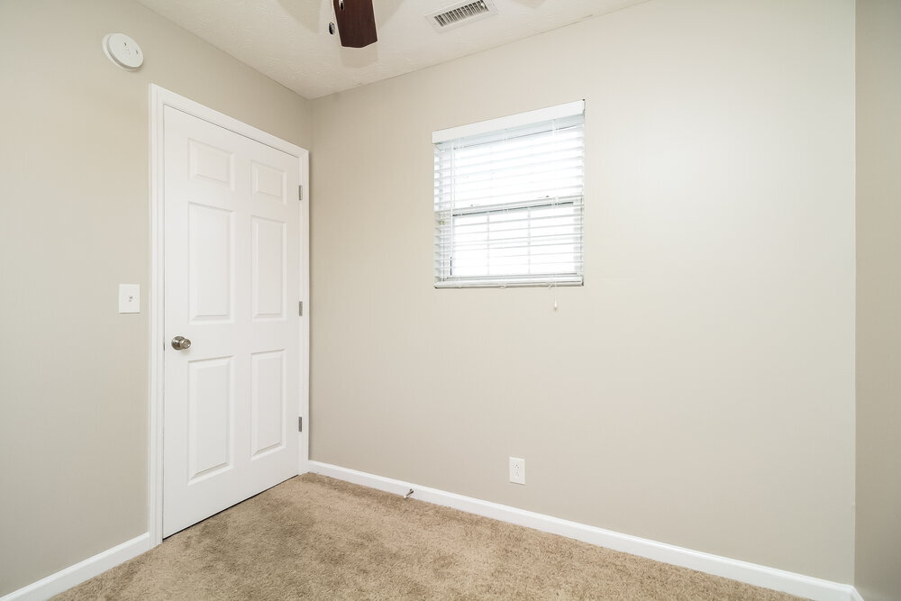 Building Photo - 1414 Westview Dr