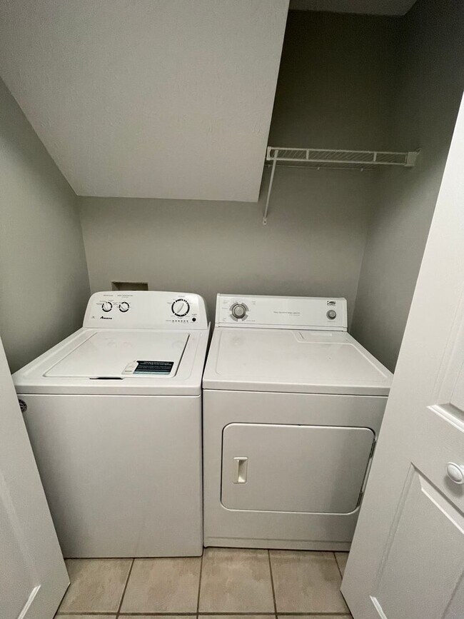 Building Photo - 3891-3895 Ledyard- FEATHERSTON