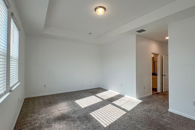 Building Photo - 15589 Willow Arbor Cir