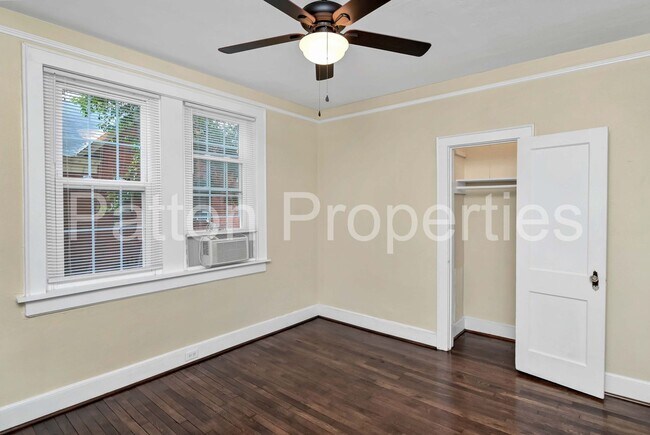 Building Photo - 822-824 Cedar Terrace - Inside CofC - R16404-08-23