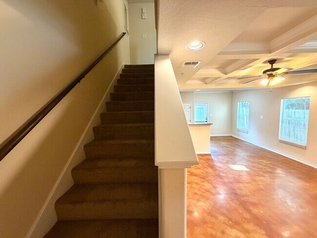 Building Photo - 5011-5017 Stowers Blvd