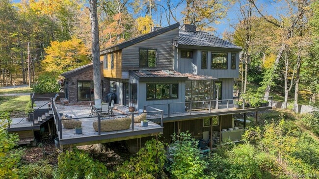 Building Photo - 16 Old Wagon Rd