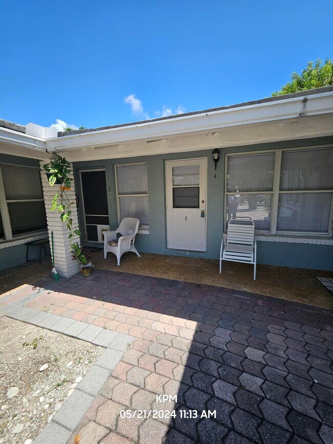 Building Photo - 115 Bravado Ln