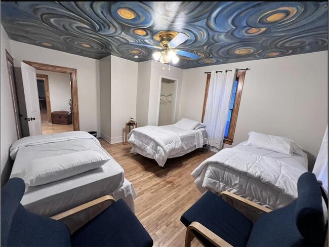 Building Photo - 1211 5th St NE