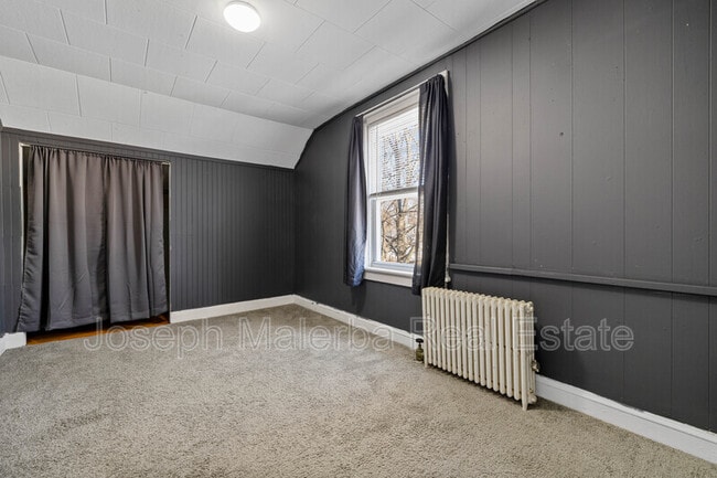 Building Photo - 44 Providence St