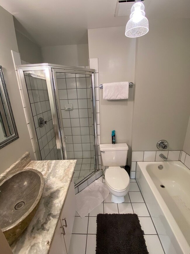 Building Photo - Stunning Fully Furnished Loft in the Heart of Norfolk