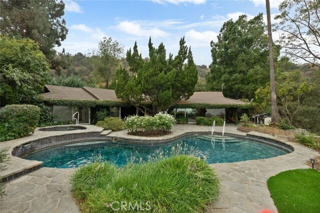 Building Photo - 1218 Flintridge Cir
