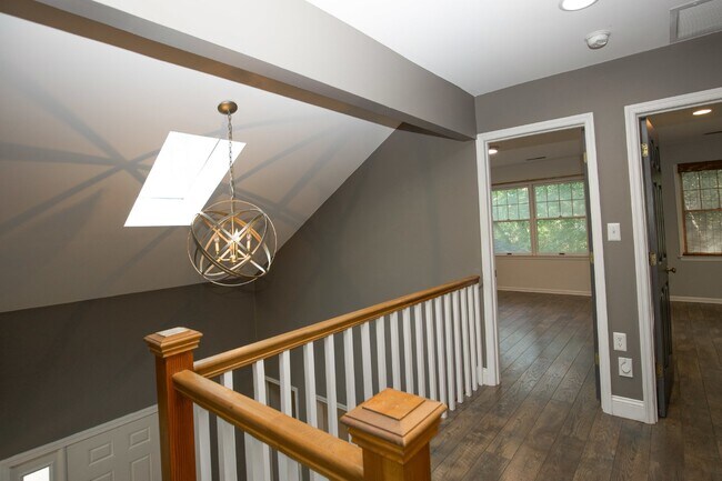 Building Photo - "3-Bedroom Home on Fox Hunt Lane in Southern Pines – Cozy Living Awaits!"