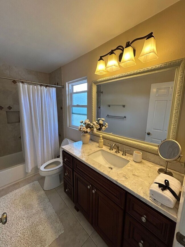 Building Photo - New! Fully Furnished Costa Mesa Condo Near Back Bay!