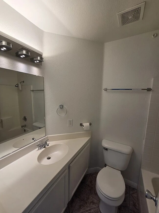 Building Photo - 5650 Ruby Creek Dr