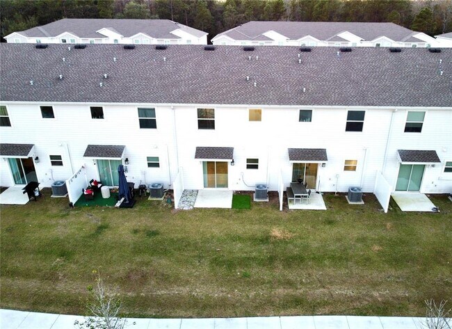 Building Photo - 7477 Stone Crk Trl