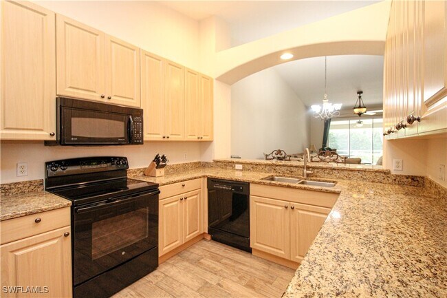 Building Photo - 6206 Mandalay Cir