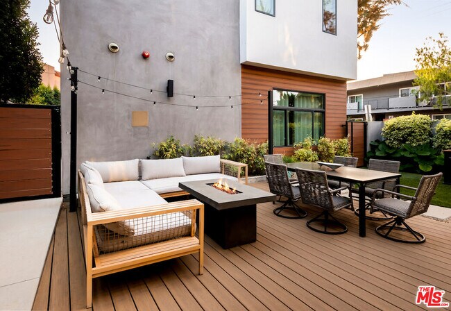 Building Photo - 4211 Ince Blvd