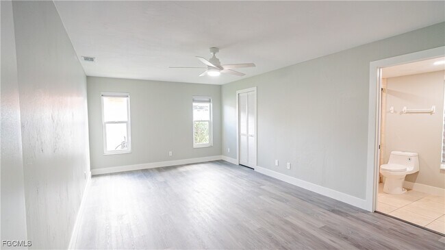 Building Photo - 1702 SE 14th St