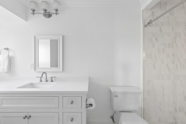 Building Photo - 17 Ludlow Ln