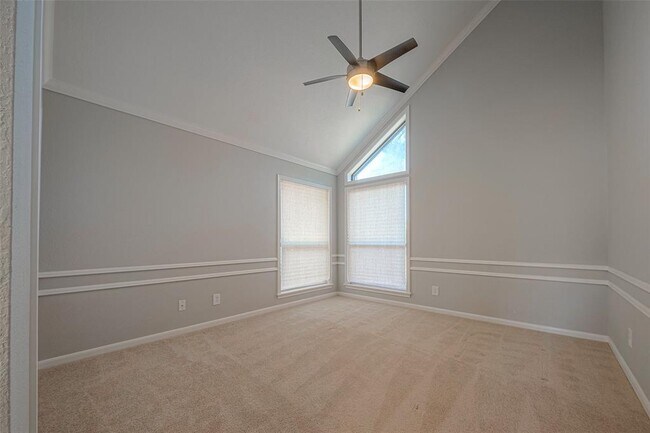 Building Photo - 15714 Sylvan Lake Dr