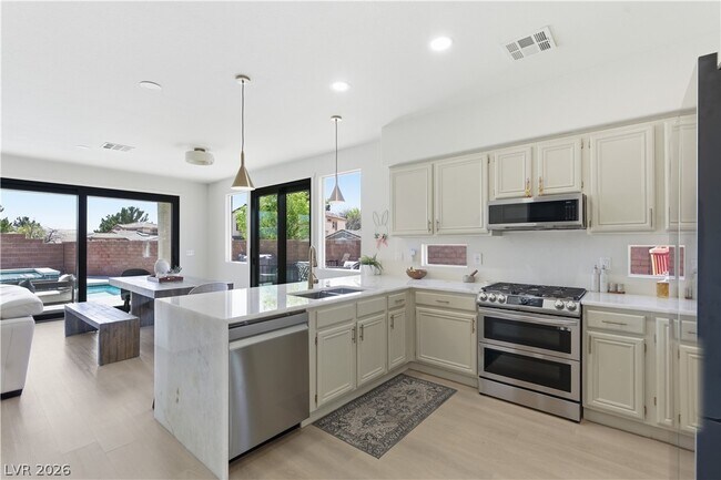 Building Photo - 11063 Pegasus Dr