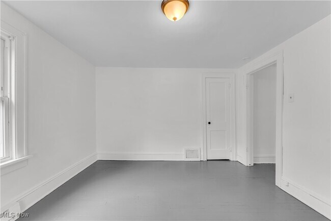 Building Photo - 508 Hammel St