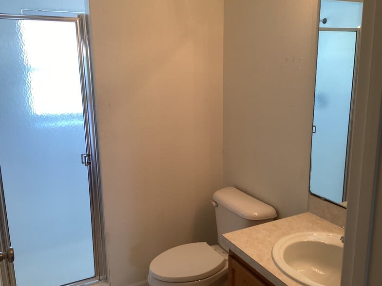 Building Photo - 1424 Mistflower Ln