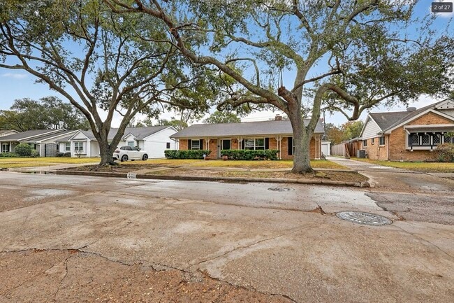 Building Photo - 6031 Rutherglenn Dr